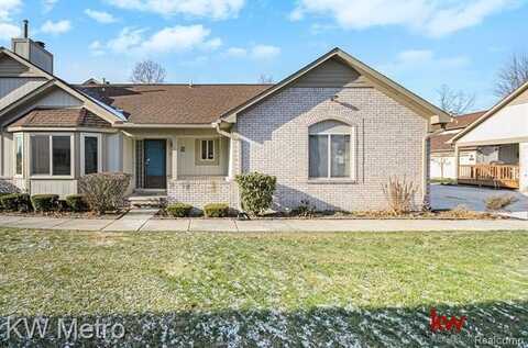 20415 Villa Grande Cir (II) Street, Clinton Township, MI 48038