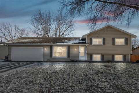 8827 Upper 89th Street Circle S, Cottage Grove, MN 55016