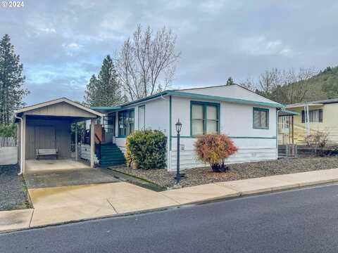 78 NE DANITA LN, Roseburg, OR 97470