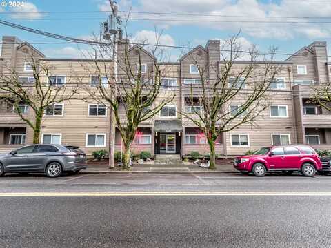 4320 S CORBETT AVE, Portland, OR 97239