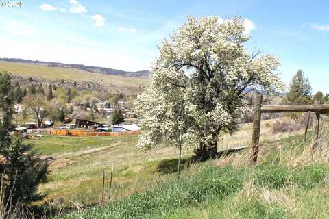 Washington ST, Prairie City, OR 97869