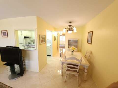 66 Cambridge C, West Palm Beach, FL 33417