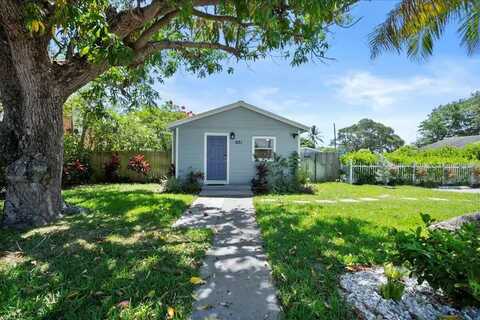 621 SE 3rd Avenue, Delray Beach, FL 33483