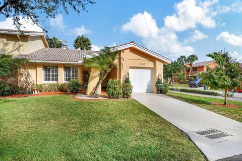 6105 Via Laguna Lane, Boca Raton, FL 33433