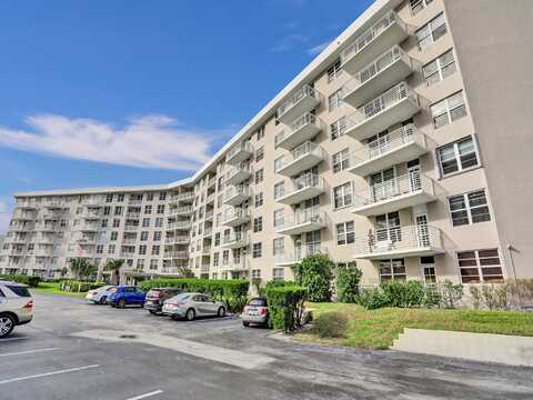2851 S Ocean Boulevard, Boca Raton, FL 33432
