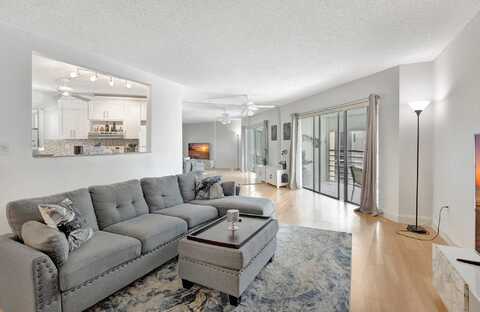 6555 W Broward Boulevard, Plantation, FL 33317