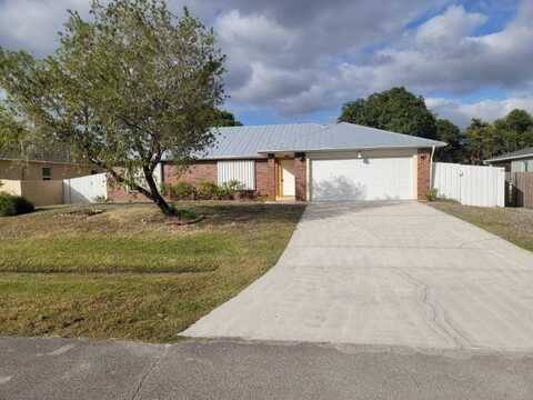 545 NW Avon Avenue, Port Saint Lucie, FL 34983