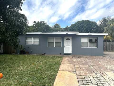 2407 NE 4th Street, Boynton Beach, FL 33435