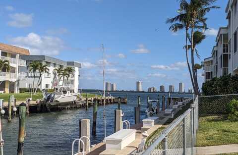 131 Doolen Court, North Palm Beach, FL 33408