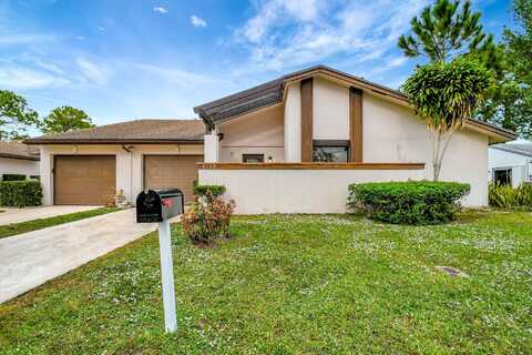 6107 Elsinore Circle, Greenacres, FL 33463
