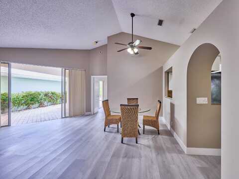 9181 Heathridge Drive, West Palm Beach, FL 33411