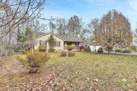 1068 Colony CT, Moneta, VA 24121