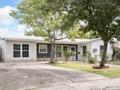 134 WINEWOOD DR, San Antonio, TX 78213