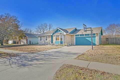 4055 Farmstead St, Bel Aire, KS 67220