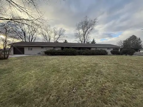 637 N Wright Road, Janesville, WI 53546