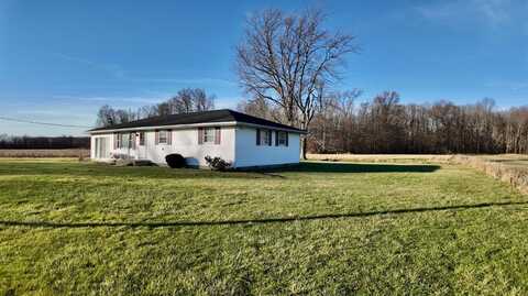 992 W County Road 50, Versailles, IN 47042