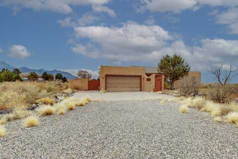 40 Placitas Trails Road, Placitas, NM 87043