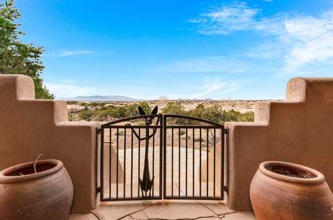 25 Calle Cal, Santa Fe, NM 87508