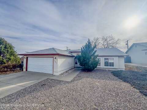 3621 WELLINGTON Street, Farmington, NM 87402