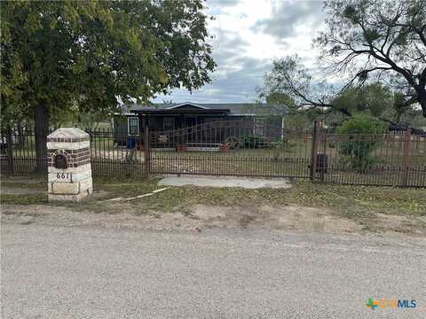 661 Longhorn Trail, Seguin, TX 78155