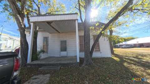 104 W 5th Street, Lampasas, TX 76550