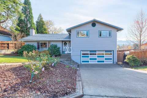 1057 NE Pepperwood Drive, Grants Pass, OR 97526