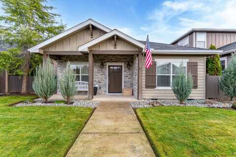 1184 Boulder Ridge Street, Central Point, OR 97502