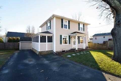 7 Seneca Street, Cumberland, RI 02864