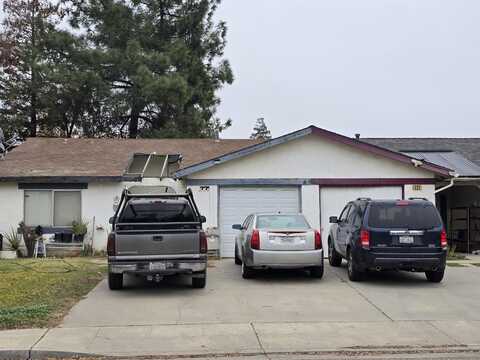 717 Oakridge Drive, Madera, CA 93637