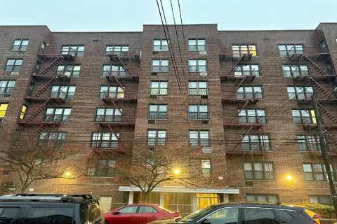 88Th Avenue Apt. 5D, Jamaica, NY 11432