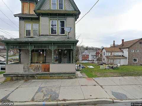 11Th Street, Altoona, PA 16601