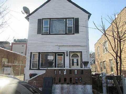 Bch 86Th St, Rockaway Bch, NY 11693