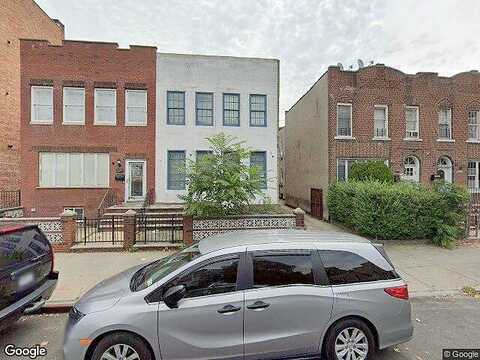 Dahill, BROOKLYN, NY 11218