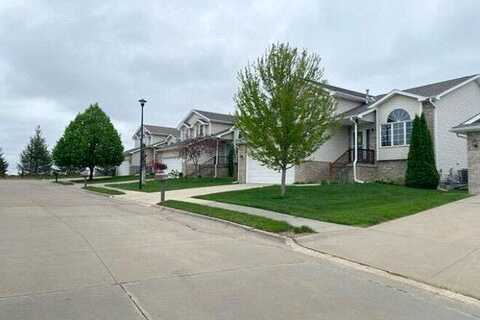 Pony Hill, LINCOLN, NE 68516