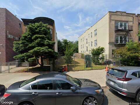 Ovington, BROOKLYN, NY 11209