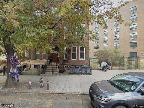 Bainbridge, BROOKLYN, NY 11233