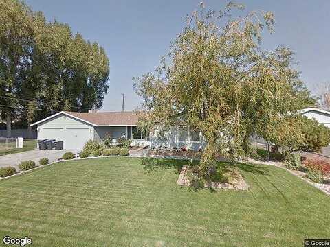 Village, MOSES LAKE, WA 98837