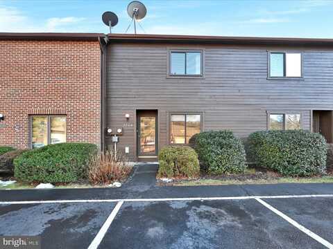 2204 VILLAGE ROAD, ORWIGSBURG, PA 17961