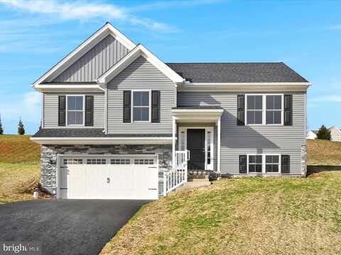 303 GREENWOOD ROAD, SPRING GROVE, PA 17362