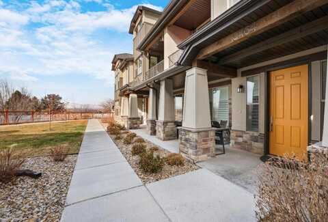 10464 S Sage Canal Way, Sandy, UT 84070