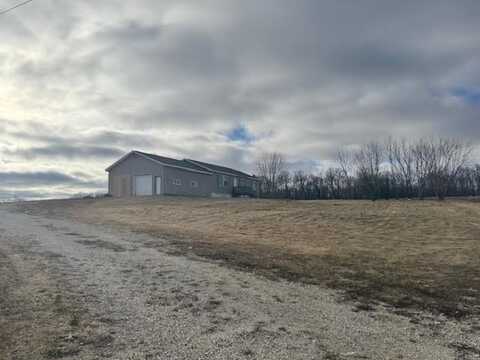 1471 123rd Avenue, Castalia, IA 52133