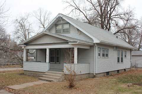 450 Cutler Street, Waterloo, IA 50703