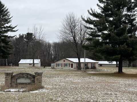 2165 E Long Lake, Harrison, MI 48625