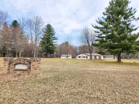 2165 E Long Lake, Harrison, MI 48625