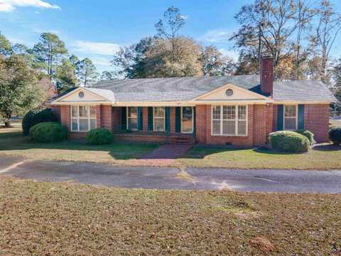 309 Leon Avenue, Montezuma, GA 31063