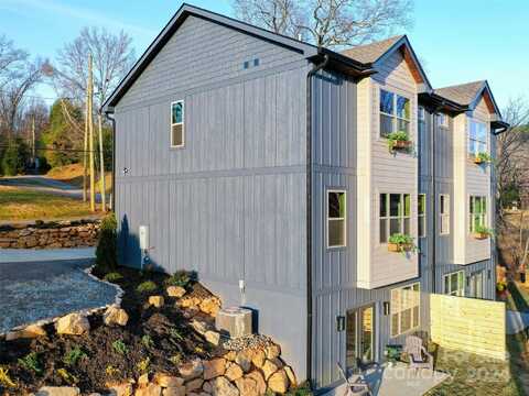 282 County Road, Waynesville, NC 28785