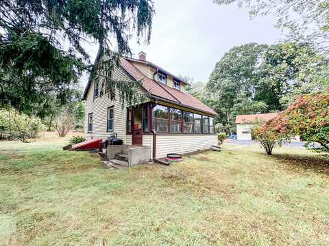 766 Route 163, Montville, CT 06370