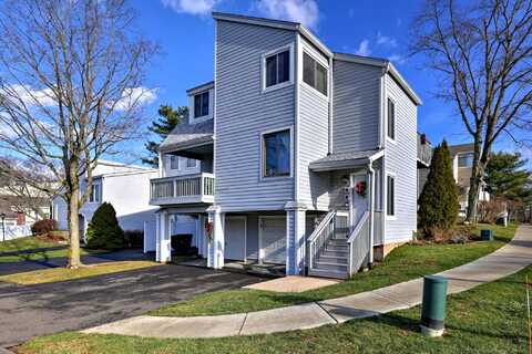 37 Peddlars Drive, Branford, CT 06405