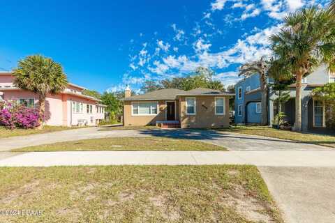 824 N Halifax Avenue, Daytona Beach, FL 32118