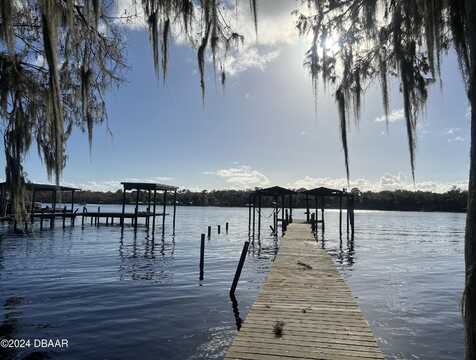 127 N Lake George Drive, Georgetown, FL 32139